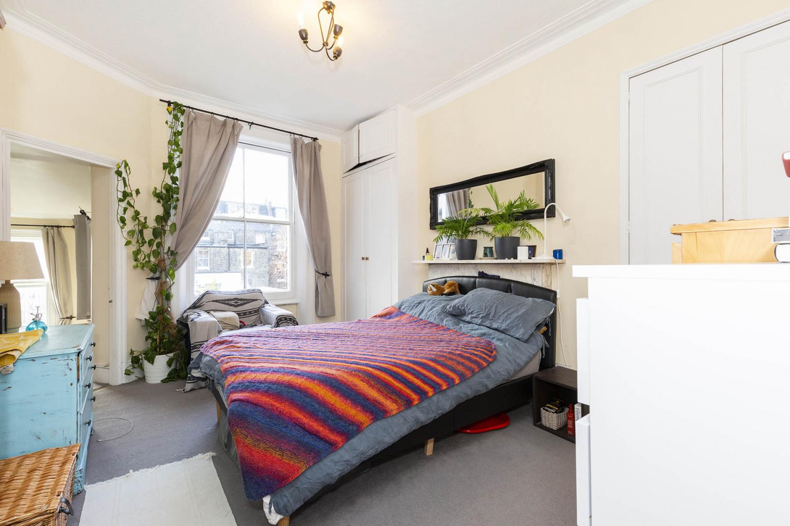 			1 Bedroom, 1 bath, 1 reception Flat			 Blythe Road, KENSINGTON OLYMPIA